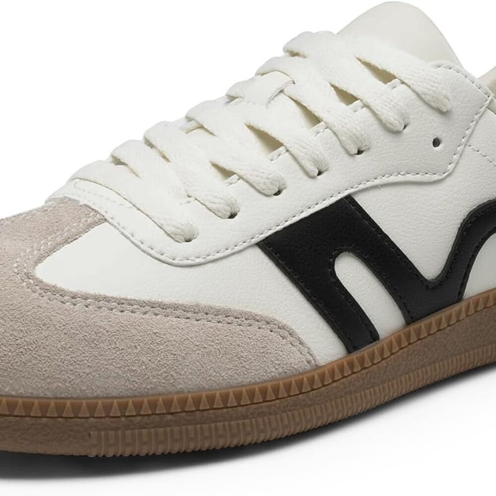 Women's Casual Sneakers Low-Top Lace-Up Comfortable Retro Style Shoes